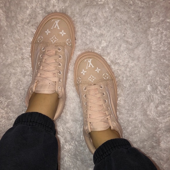louis vuitton vans pink
